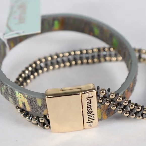 NWT LONNA & LILLY GUNMETAL AND LEATHER WRAP BRACELET. - Picture 7 of 7